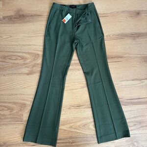 NWT Banana Republic High Rise Sculpted Stretch Bootcut Green Pants - Size 2